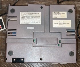 Nintendo NES Bundle Advantage Controller Zapp Gun Games Cables Original NES