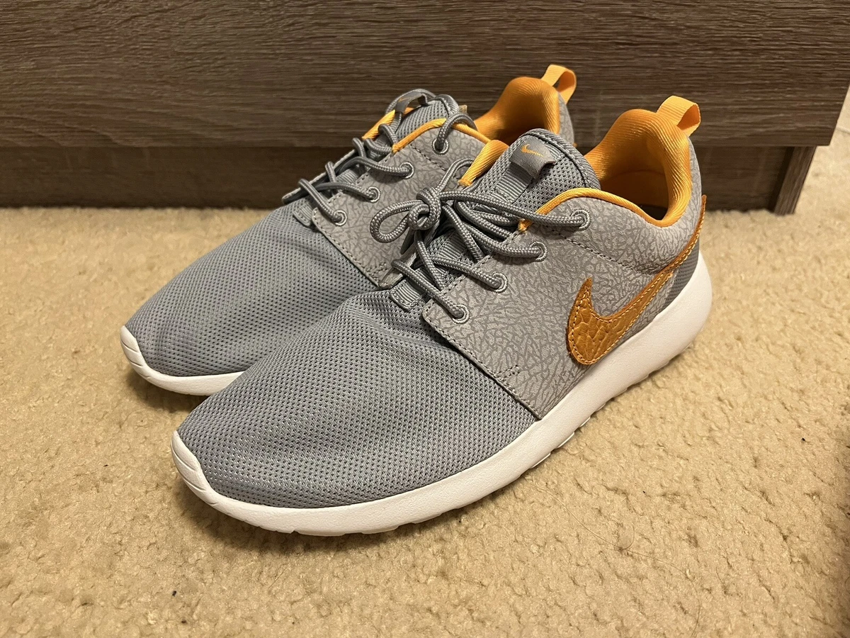 SIZE? ROSHE RUN CEMENT COLLECTION Size 8 WMNs 9.5 Running Rosherun Silver |