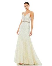 NWT 498 Mac Duggal 79341 Embellished Lace Appliqu  Trumpet Gown 2 Ivory