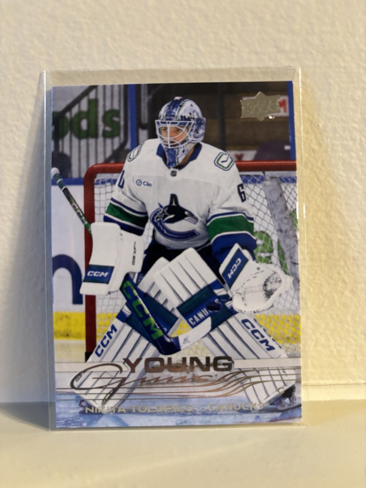 ✅ 2025-26 Upper Deck Young Guns #221 Nikita Tolopilo - Vancouver Canucks