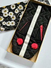 Vintage 1940s Oven Mitt Skunk NOS