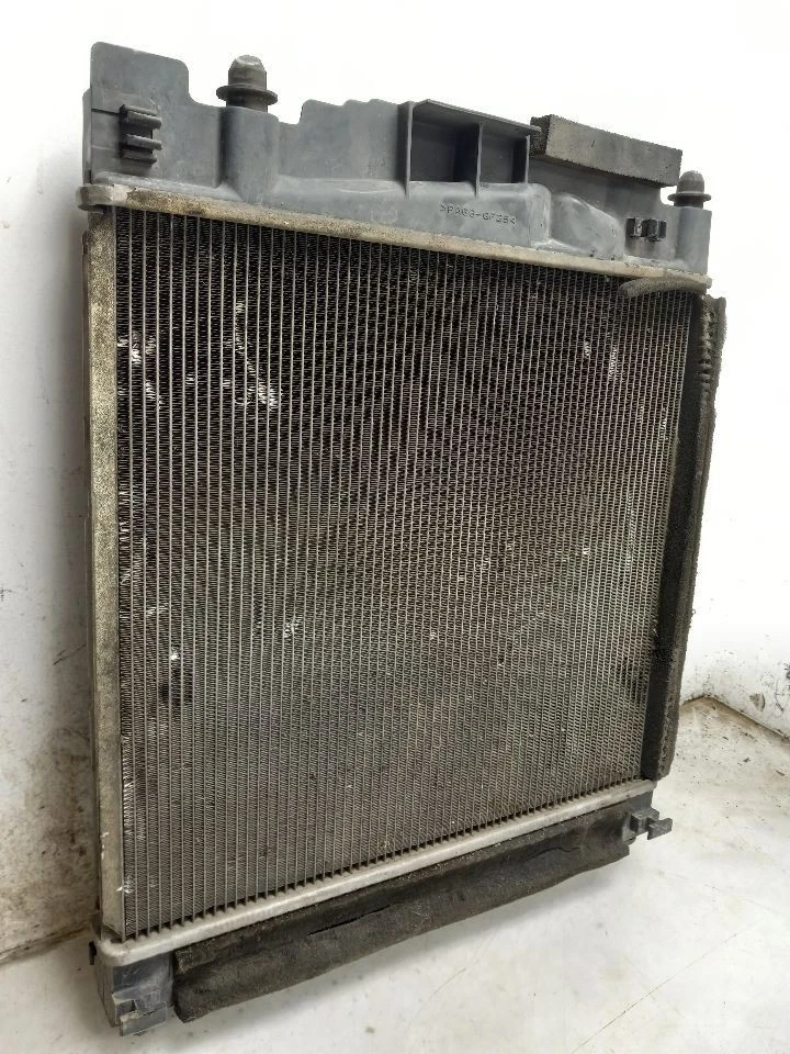 11-15 SCION IQ 1.3L FWD AT RADIATOR - Image 4 of 4