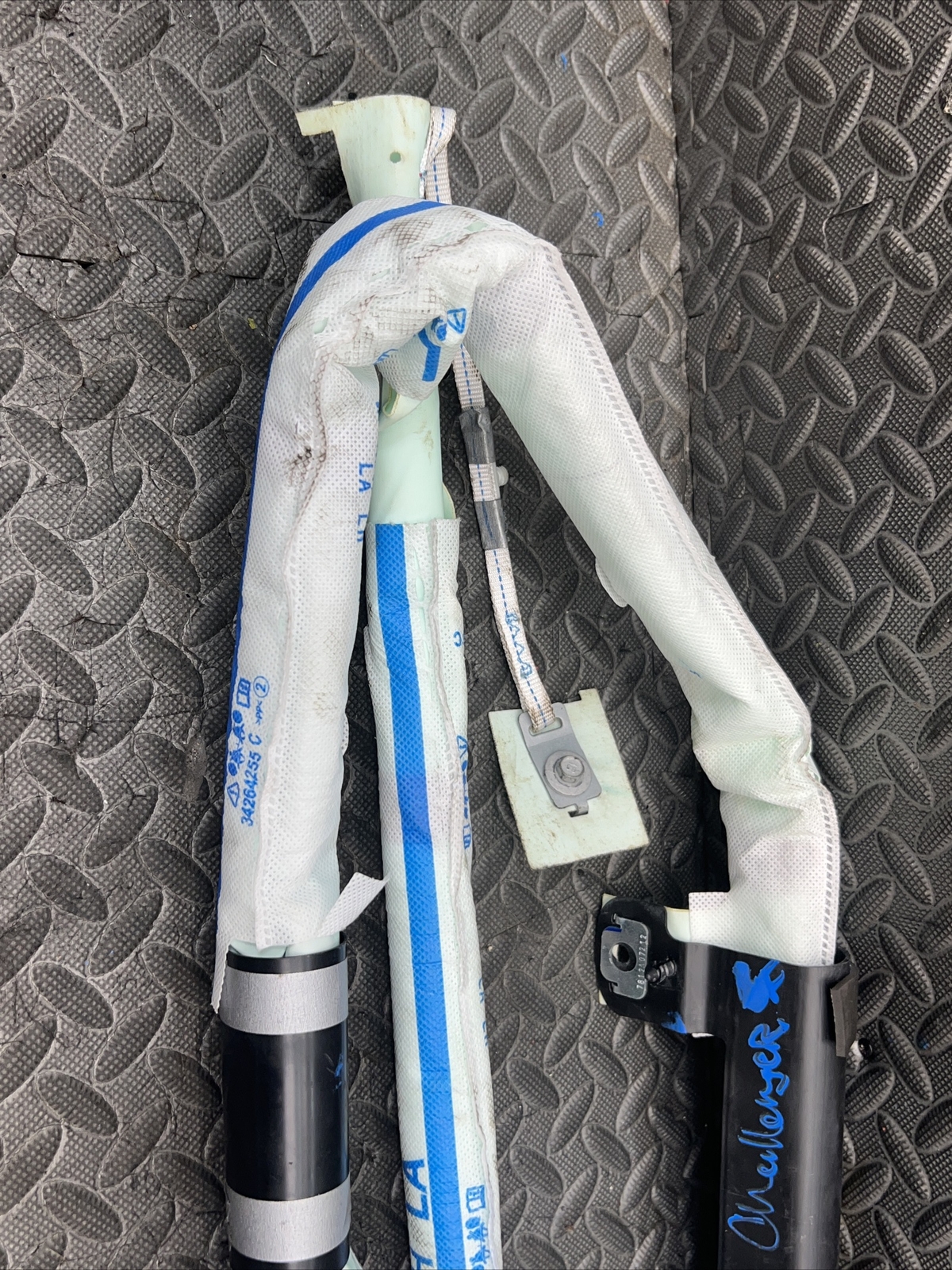 OEM 2018 - 2022 DODGE CHALLENGER ROOF CURTAIN AIRBAG LEFT DRIVERS  