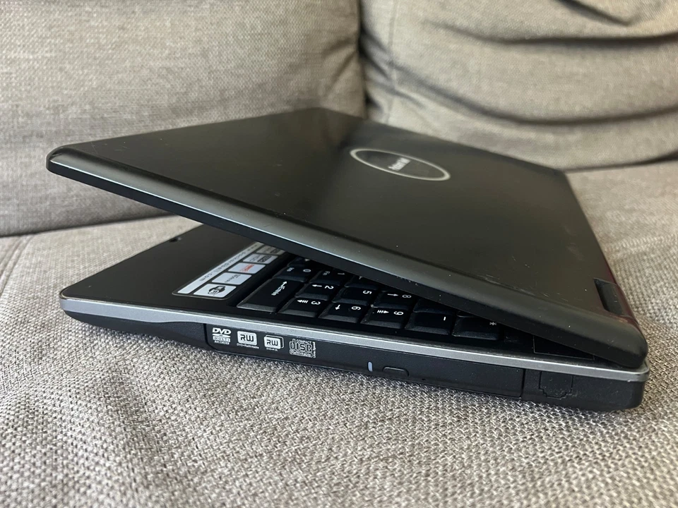 Packard Bell MH36 - Intel T3400 - GMA 4500M, 3GB, 250GB, Windows Vista - Imagen 4 de 4