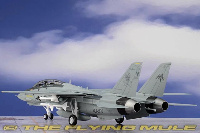 Easy Model 1:72 F-14B Tomcat USN VF-103 Jolly Rogers AA100 - Image 2 of 4