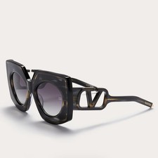 New Valentino V SOUL VLS 127A Designer Black Swirl Sunglasses, Authentic