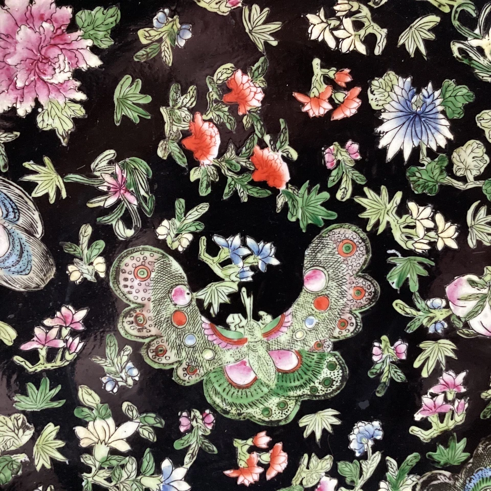 Plato de porcelana china XL de colección con soporte, 18 1/4" de ancho, diseño mariposa, marcado Foto 4 de 4