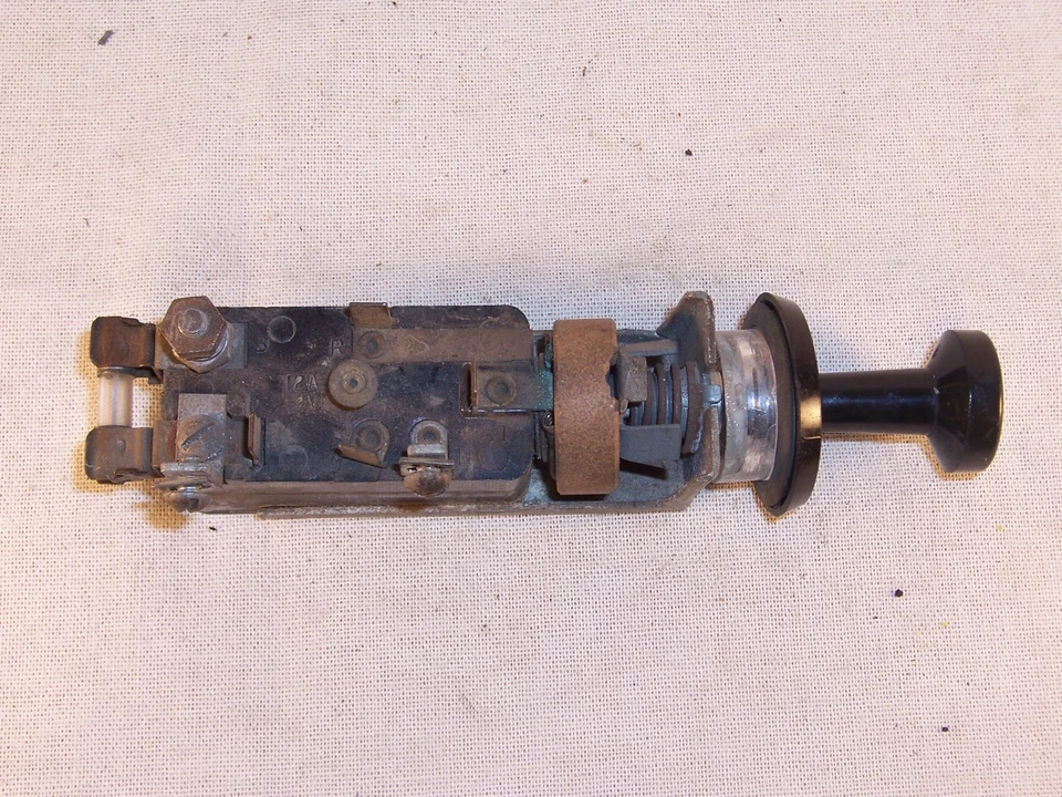 Interruptor de luz vintage Chevy Buick Olds Chrysler Cadillac Plymouth Ford Truck Foto 2 de 4