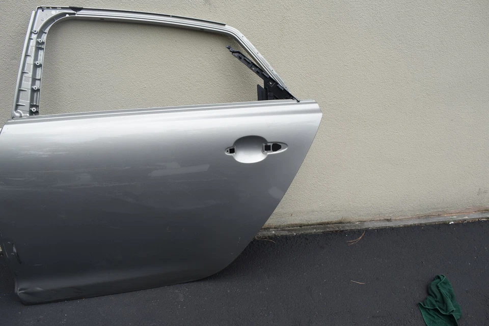 2011-2015 年 JAGUAR XJ 后部左侧外门工厂原始设备制造商 — 第 3/4 张图片