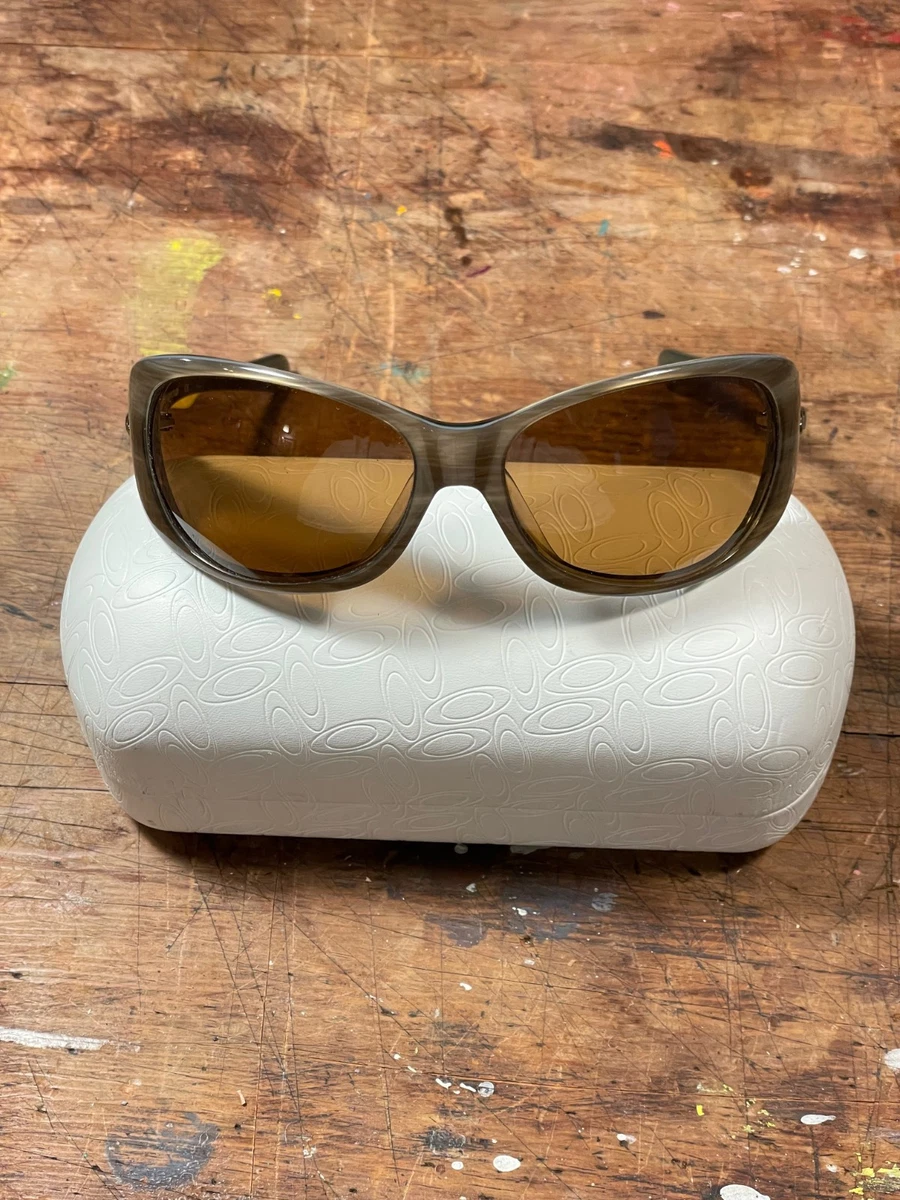 Oakley Brown with Vintage Sunglasses for Women for sale | eBay display picture 3