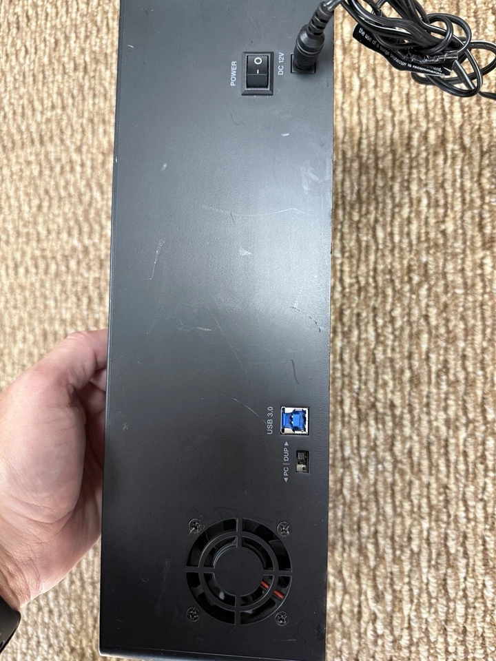 Duplicador básico de unidad de disco duro Aleratec 1:4 HDD Copy Dock USB3.0 Foto 3 de 4