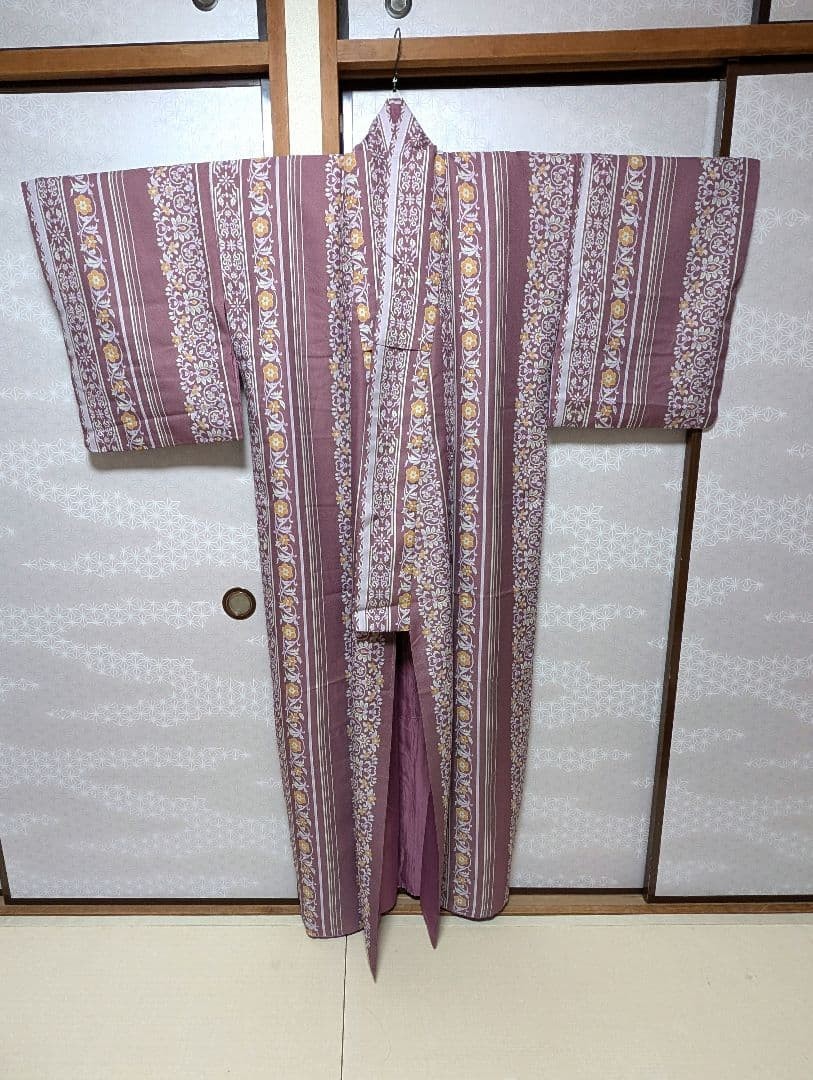 Kimono Small Pattern Arabesque Purple Polyester J… - image 2