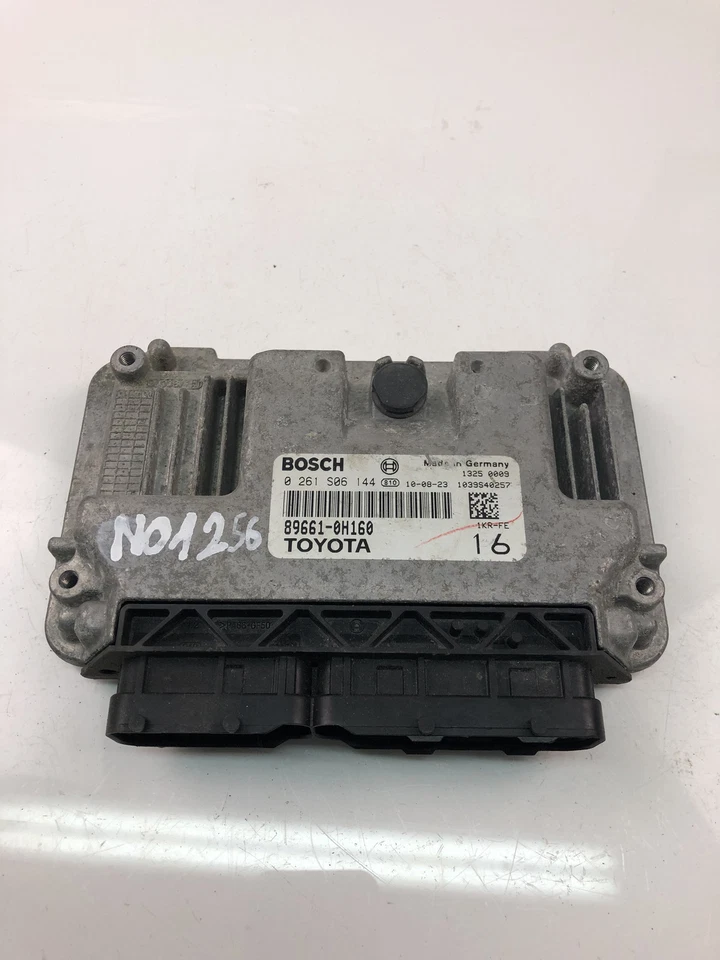 Centralina motore TOYOTA AYGO B1 ECU 89661-0H160 2008 22587276 - Immagine 2 di 4
