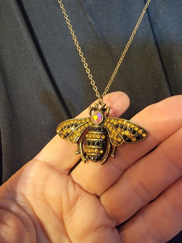 Strass bedeckt Hummel Anhänger mit 18" goldfarben oder Messing Kette Halskette - Bild 5 von 5