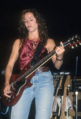 Sheryl Crow plays her guitar onstage at a concert at Irving Plaza - Old Photo