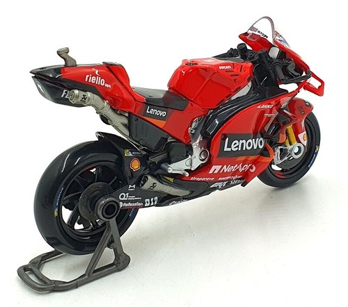 Maisto 1/18 Scale 36391 - Ducati Desmosedici Motorcycle GP 2022 - #63 F.Bagnaia - Picture 2 of 5