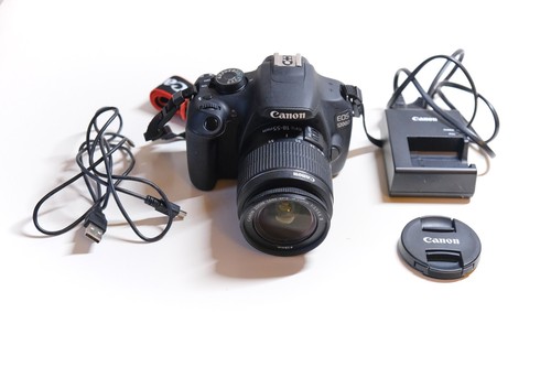 Fotocamera Reflex Canon EOS 1200D 18MPX + Obiettivo EF-S 18-55 III + Tracolla - Zdjęcie 12 z 17
