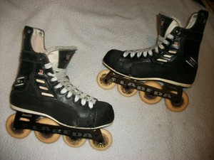 roller hockey boots