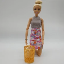 1/6 Scale Doll Furniture Wastebasket Trash Bin Golden Barbie Integrity Diorama