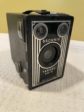 Nice Vintage Kodak Brownie Target Six-16 Box Camera   1940s Art Deco Design