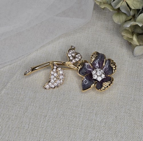 Vintage Nolan Miller Flower Brooch Purple Enamel Gold-Tone Rhinestone Jewelry