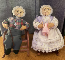 💕 Vintage Grandma and Grandpa Sat In Little Wooden Rocking Chairs