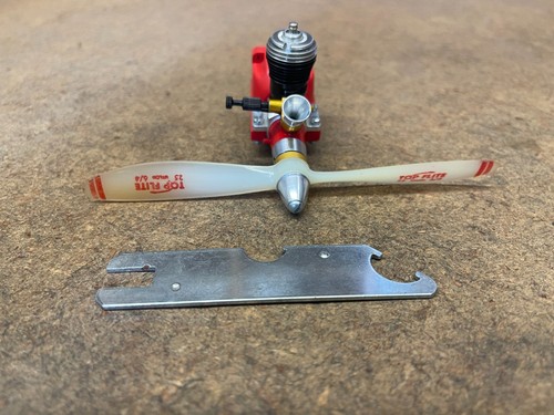 Cox Tee Dee .049 Control Line Model Airplane Engine