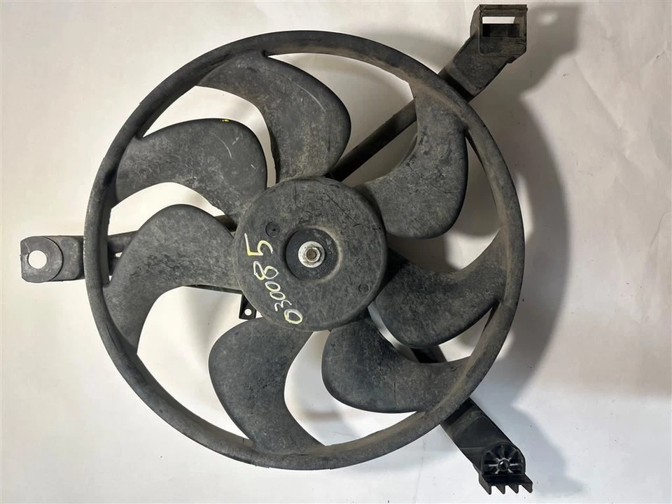 Левый вентилятор радиатора двигателя в сборе подходит для автомобиля 94-01 LUMINA 3800871 - Изображение 2 из 3