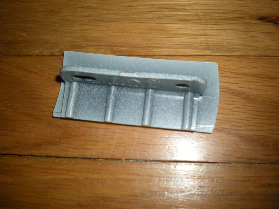 PARAGOLPES DELANTERO MERCURY GRAND MARQUIS 1980-1987 DEFLECTOR PIEDRA E0MY-17779-H nuevo de lote Foto 2 de 3