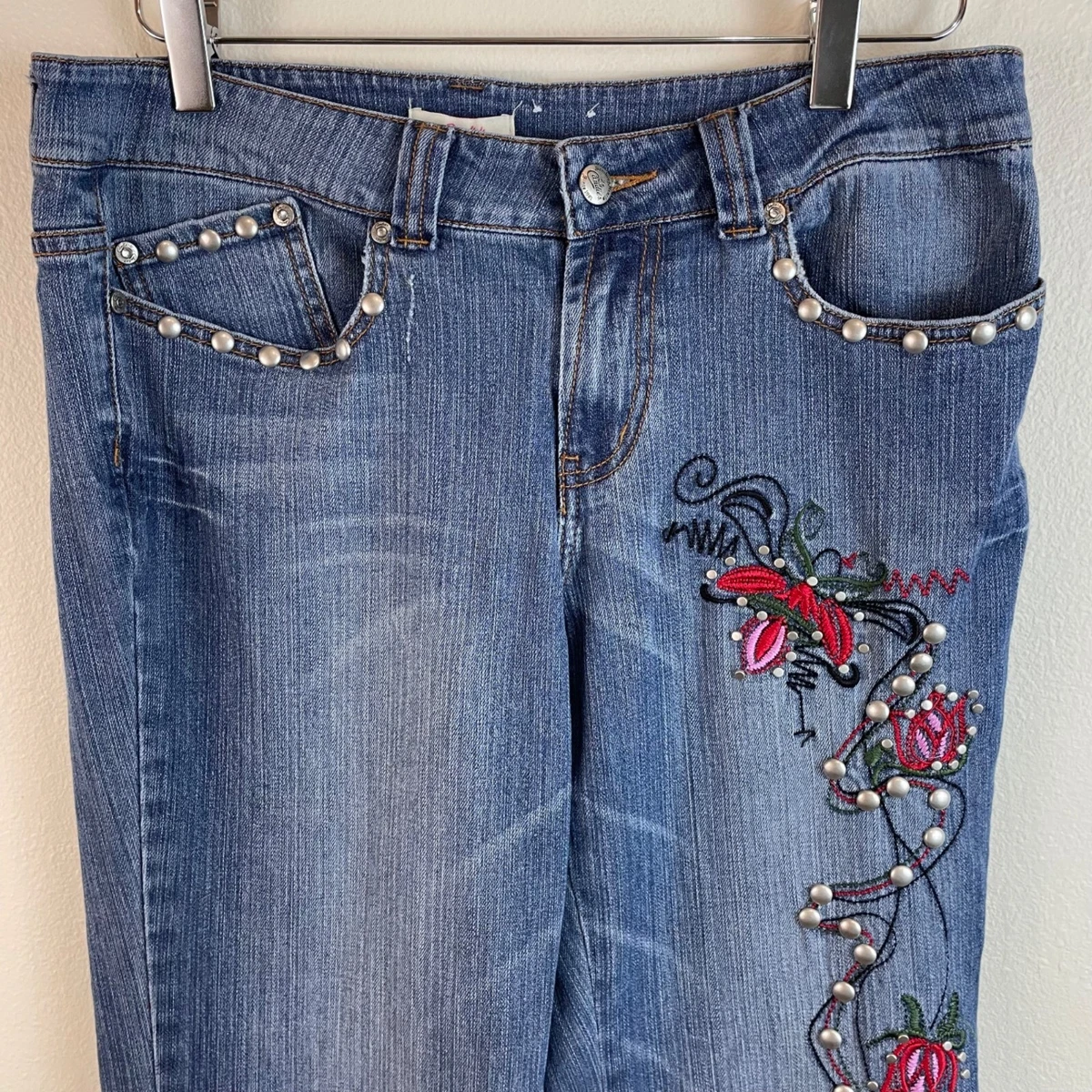 Floral embroidered cheap jeans