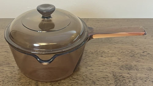 Vintage Corning Ware Visions Amber 1 Liter Lipped Saucepan with Lid (V-1-C)
