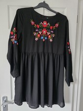 Missguided Size 20 Black Dress Embroidered Floral Long Sleeve Layers