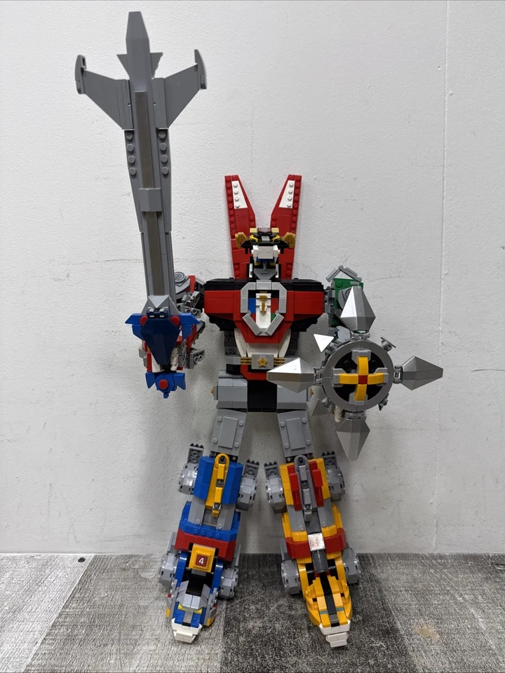 KO LEGO Ideas Voltron (Based on 21311) 100% Complete with Instructions - Image 2 of 4