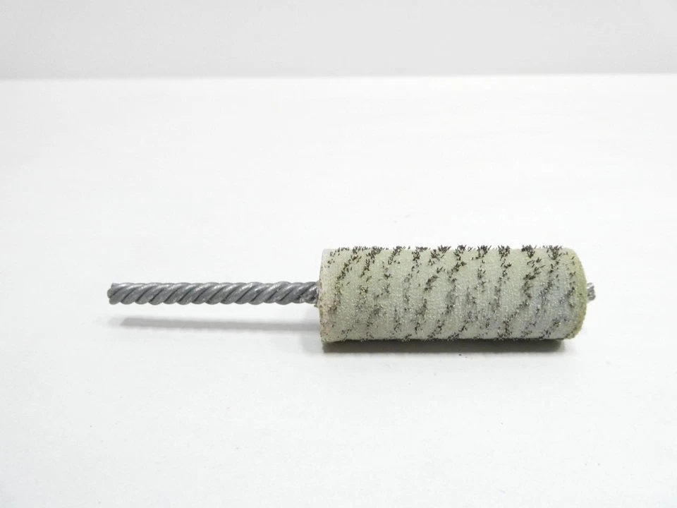 Osborn 51114 Caja de 12 Cepillos Tubo Encapsulado Doble Espiral 1 pulgada Foto 2 de 4