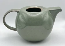 Design Pac Olive Green Stoneware Pottery Tea Pot with Lid Large Handle 5" Tall