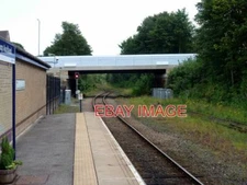PHOTO  ON BISHOP AUCKLAND NETWORK STATION PLATFORM