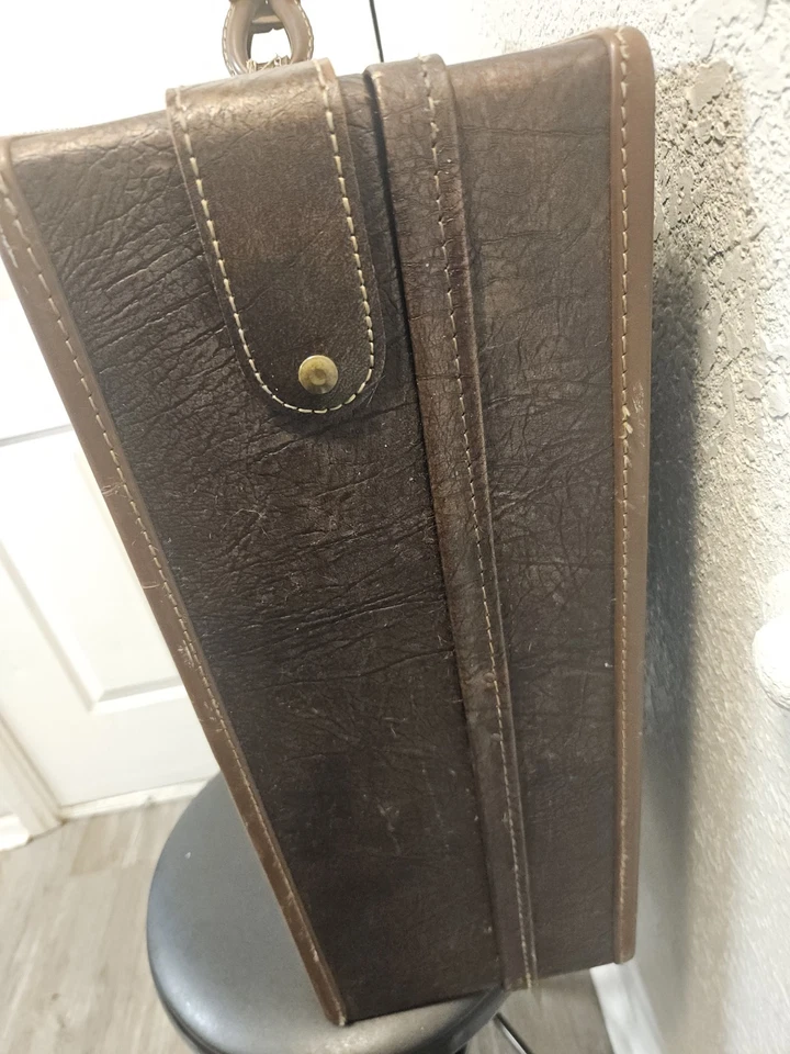 Maleta de cuero marrón con cinturón doble Hartmann años 60 vintage 26x20x8 pulgadas Foto 4 de 4