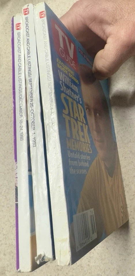 Lot Of 3 Vintage TV Guides Sept. Oct. Dec. 1993 Star Trek/Raymond Burr/40th ANN - Image 3 of 4