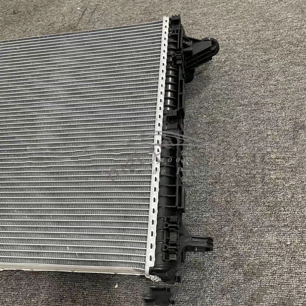 Lamborghini Urus 2017-2020 Radiator P/N 4M0121251M