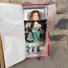 Paradise Galleries Treasury Collection Porcelain Doll Green Gingham Irish