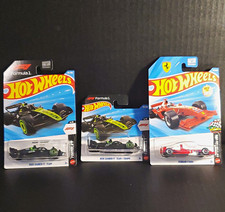 Hot Wheels Formula 1 HW Lot of 3 Kick Sauber Long  Short Car/ Ferrari F2004
