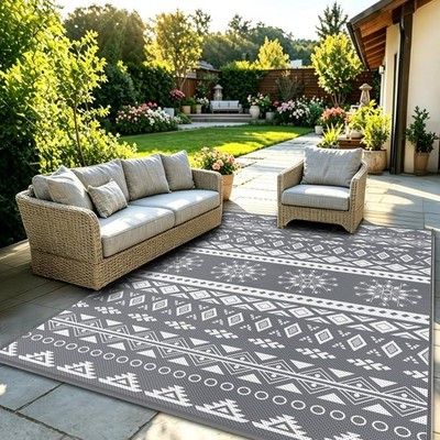 Handgefertigter Outdoor-Teppich aus Polypropylen, Boho-Stil, 120 x 180 cm, Grau