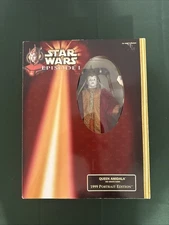 Star Wars Episode 1 Queen Amidala Red Senate Gown 1999 Portrait Edition 1998