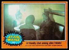 1977 Topps Star Wars A friendly chat among alien friends! #293 Non-Sport