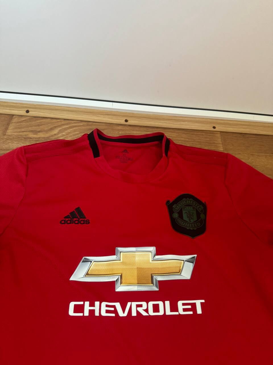 Adidas Manchester United 2019/2020 Chevrolet SOCCER Jersey FOOTBALL Size XL Red thumbnail 2