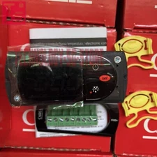 CAREL PYGX1Z0501 PZGXS0J111 Temperature controller # 1pcs New In Box