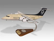 BAe 146-200 Titan Desk Wood Airplane New Model Large Scale 1/72