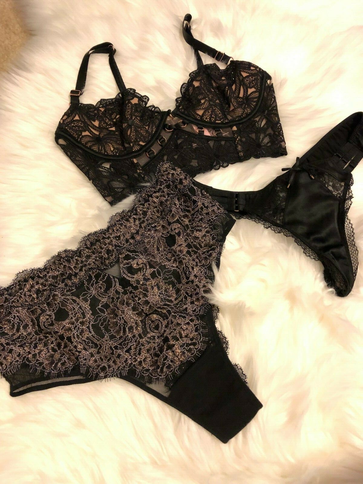 3PC NEW Victorias Secret Designer Collection 32D Corset & 2 Panties Small HTF