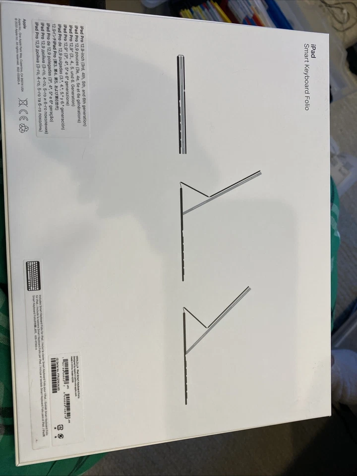 iPad Smart Keyboard Folio - Image 2 of 4