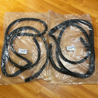 for Toyota Corona AT190 ST191 Carina E sedan front door weatherstrip rubber seal